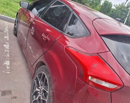 Красный Форд Фокус, объемом двигателя 2 л и пробегом 166 тыс. км за 8100 $, фото 1 на Automoto.ua