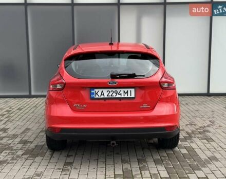 Красный Форд Фокус, объемом двигателя 2 л и пробегом 286 тыс. км за 8200 $, фото 4 на Automoto.ua