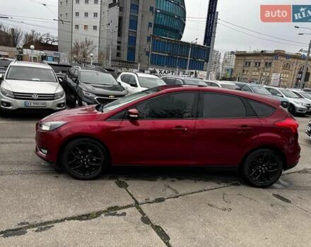 Червоний Форд Фокус, об'ємом двигуна 2 л та пробігом 106 тис. км за 8990 $, фото 3 на Automoto.ua