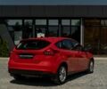 Червоний Форд Фокус, об'ємом двигуна 2 л та пробігом 129 тис. км за 8900 $, фото 4 на Automoto.ua