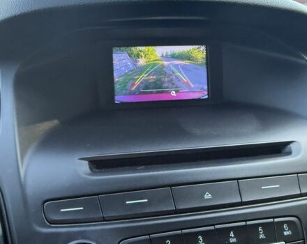 Красный Форд Фокус, объемом двигателя 2 л и пробегом 151 тыс. км за 7300 $, фото 3 на Automoto.ua