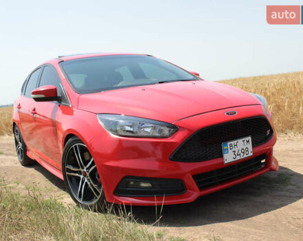 Красный Форд Фокус, объемом двигателя 2 л и пробегом 161 тыс. км за 12300 $, фото 6 на Automoto.ua