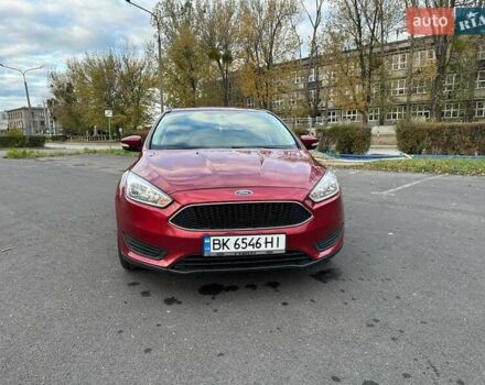 Красный Форд Фокус, объемом двигателя 2 л и пробегом 206 тыс. км за 8500 $, фото 2 на Automoto.ua