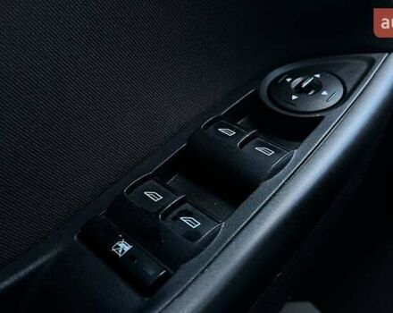 Червоний Форд Фокус, об'ємом двигуна 2 л та пробігом 286 тис. км за 9500 $, фото 18 на Automoto.ua