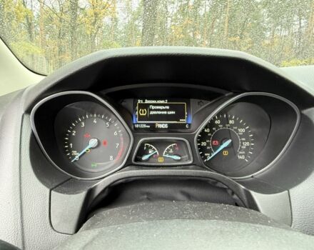 Форд Фокус 2015 в Киеве на Automoto.ua Красный Форд Фокус, объемом двигателя 2 л и пробегом 185 тыс. км за 7400 $, фото 13 на Automoto.ua