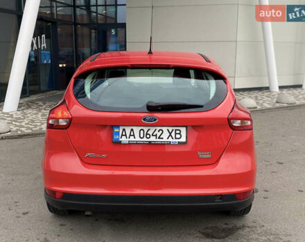 Красный Форд Фокус, объемом двигателя 1 л и пробегом 140 тыс. км за 6990 $, фото 9 на Automoto.ua