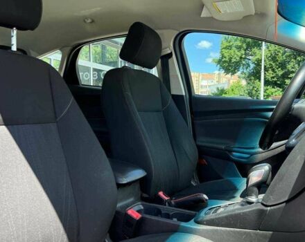 Красный Форд Фокус, объемом двигателя 2 л и пробегом 206 тыс. км за 7990 $, фото 17 на Automoto.ua