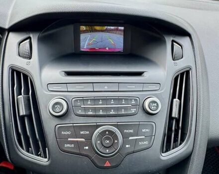 Красный Форд Фокус, объемом двигателя 2 л и пробегом 128 тыс. км за 8950 $, фото 21 на Automoto.ua