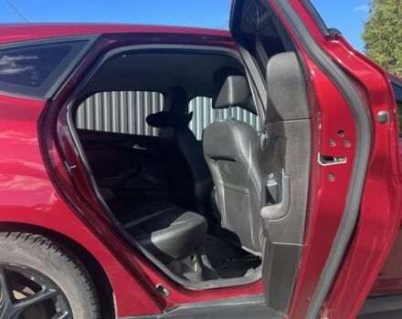 Красный Форд Фокус, объемом двигателя 2 л и пробегом 177 тыс. км за 8306 $, фото 7 на Automoto.ua