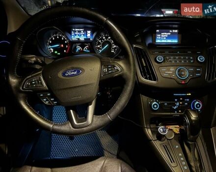 Червоний Форд Фокус, об'ємом двигуна 2 л та пробігом 128 тис. км за 9200 $, фото 9 на Automoto.ua