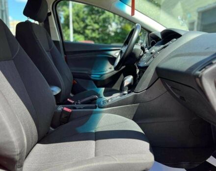 Красный Форд Фокус, объемом двигателя 2 л и пробегом 206 тыс. км за 7990 $, фото 16 на Automoto.ua