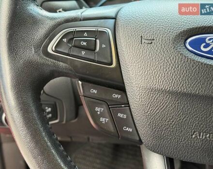 Красный Форд Фокус, объемом двигателя 2 л и пробегом 118 тыс. км за 10940 $, фото 25 на Automoto.ua