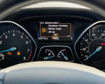 Красный Форд Фокус, объемом двигателя 2 л и пробегом 206 тыс. км за 7990 $, фото 10 на Automoto.ua