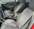 Красный Форд Фокус, объемом двигателя 2 л и пробегом 150 тыс. км за 8000 $, фото 3 на Automoto.ua