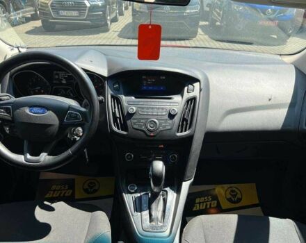 Красный Форд Фокус, объемом двигателя 2 л и пробегом 206 тыс. км за 7990 $, фото 13 на Automoto.ua