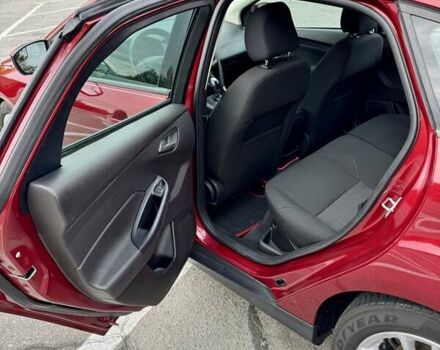 Красный Форд Фокус, объемом двигателя 2 л и пробегом 128 тыс. км за 8950 $, фото 24 на Automoto.ua