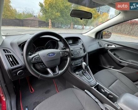 Красный Форд Фокус, объемом двигателя 2 л и пробегом 128 тыс. км за 8950 $, фото 18 на Automoto.ua