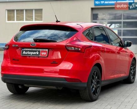 Красный Форд Фокус, объемом двигателя 2 л и пробегом 118 тыс. км за 10940 $, фото 5 на Automoto.ua