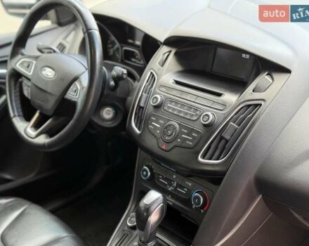 Красный Форд Фокус, объемом двигателя 2 л и пробегом 118 тыс. км за 10940 $, фото 17 на Automoto.ua