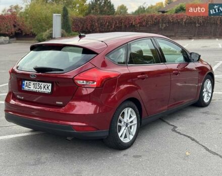 Красный Форд Фокус, объемом двигателя 2 л и пробегом 128 тыс. км за 8950 $, фото 3 на Automoto.ua