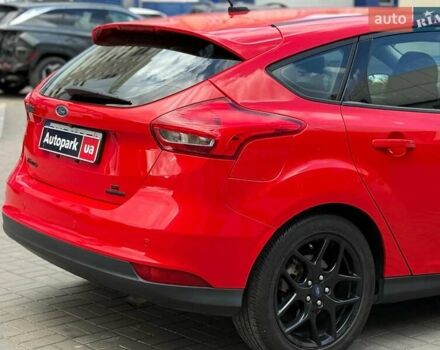 Красный Форд Фокус, объемом двигателя 2 л и пробегом 118 тыс. км за 10940 $, фото 7 на Automoto.ua