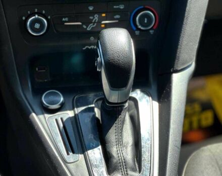 Красный Форд Фокус, объемом двигателя 2 л и пробегом 206 тыс. км за 7990 $, фото 14 на Automoto.ua