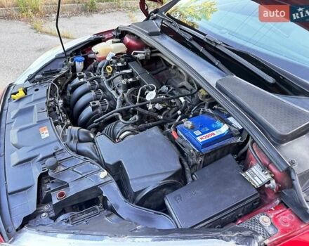 Красный Форд Фокус, объемом двигателя 2 л и пробегом 214 тыс. км за 8800 $, фото 9 на Automoto.ua