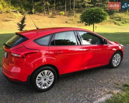 Форд Фокус 2016 в Тернополе на Automoto.ua Красный Форд Фокус, объемом двигателя 1 л и пробегом 81 тыс. км за 10900 $, фото 9 на Automoto.ua