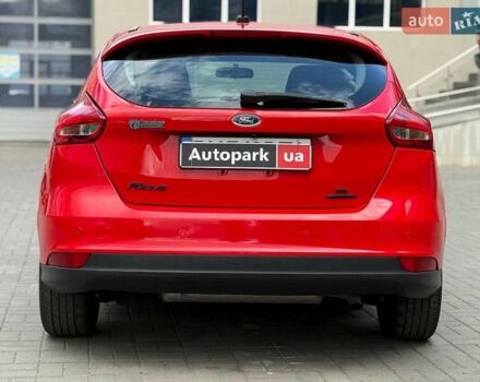 Красный Форд Фокус, объемом двигателя 2 л и пробегом 118 тыс. км за 10940 $, фото 6 на Automoto.ua