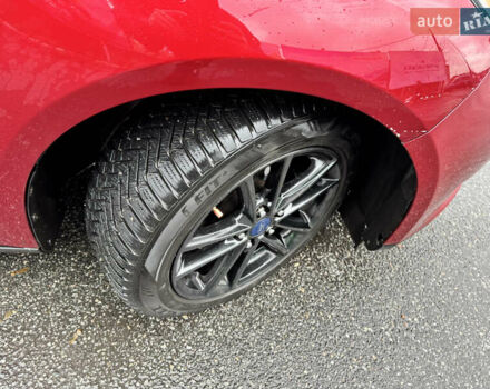 Красный Форд Фокус, объемом двигателя 2 л и пробегом 160 тыс. км за 8200 $, фото 3 на Automoto.ua