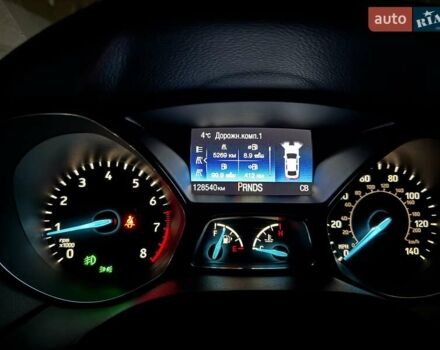 Червоний Форд Фокус, об'ємом двигуна 2 л та пробігом 128 тис. км за 9200 $, фото 10 на Automoto.ua