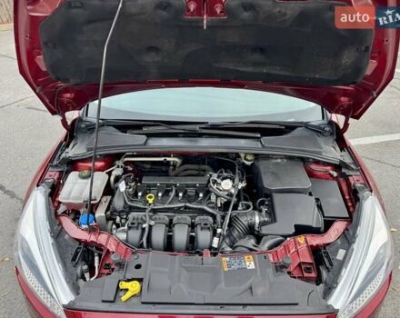 Красный Форд Фокус, объемом двигателя 2 л и пробегом 128 тыс. км за 8950 $, фото 35 на Automoto.ua