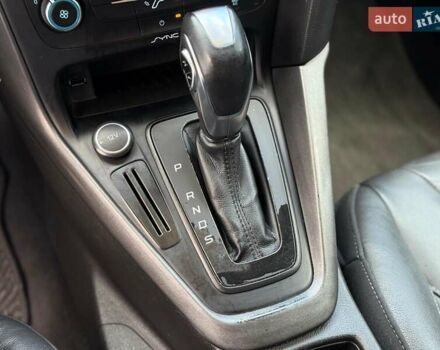 Красный Форд Фокус, объемом двигателя 2 л и пробегом 118 тыс. км за 10940 $, фото 27 на Automoto.ua