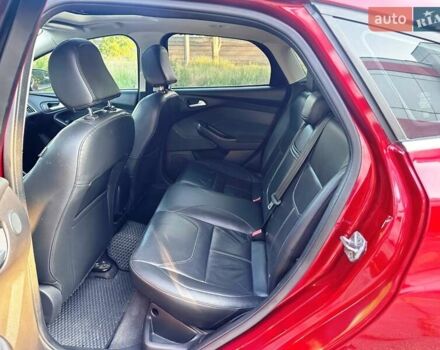 Красный Форд Фокус, объемом двигателя 2 л и пробегом 214 тыс. км за 8800 $, фото 22 на Automoto.ua