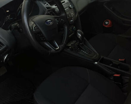 Красный Форд Фокус, объемом двигателя 2 л и пробегом 71 тыс. км за 9990 $, фото 8 на Automoto.ua