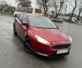 Красный Форд Фокус, объемом двигателя 2 л и пробегом 150 тыс. км за 8000 $, фото 1 на Automoto.ua