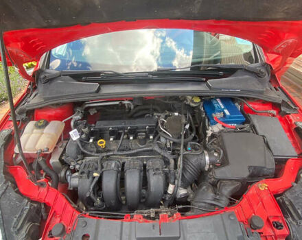 Красный Форд Фокус, объемом двигателя 2.01 л и пробегом 88 тыс. км за 8700 $, фото 4 на Automoto.ua