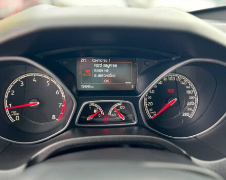 Красный Форд Фокус, объемом двигателя 2 л и пробегом 154 тыс. км за 13800 $, фото 10 на Automoto.ua