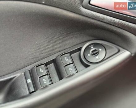 Красный Форд Фокус, объемом двигателя 2 л и пробегом 118 тыс. км за 10940 $, фото 21 на Automoto.ua