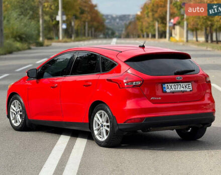 Красный Форд Фокус, объемом двигателя 2 л и пробегом 220 тыс. км за 7500 $, фото 2 на Automoto.ua