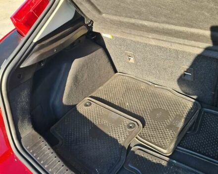 Красный Форд Фокус, объемом двигателя 2 л и пробегом 81 тыс. км за 8900 $, фото 23 на Automoto.ua