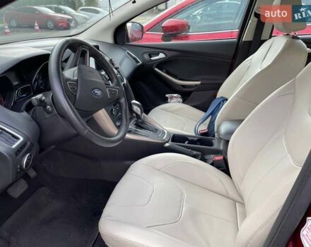 Красный Форд Фокус, объемом двигателя 2 л и пробегом 115 тыс. км за 11950 $, фото 15 на Automoto.ua