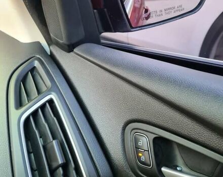 Красный Форд Фокус, объемом двигателя 2 л и пробегом 81 тыс. км за 8900 $, фото 87 на Automoto.ua