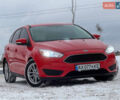 Червоний Форд Фокус, об'ємом двигуна 2 л та пробігом 220 тис. км за 7850 $, фото 1 на Automoto.ua