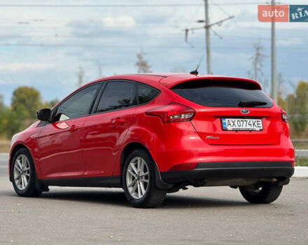 Червоний Форд Фокус, об'ємом двигуна 2 л та пробігом 220 тис. км за 7950 $, фото 2 на Automoto.ua