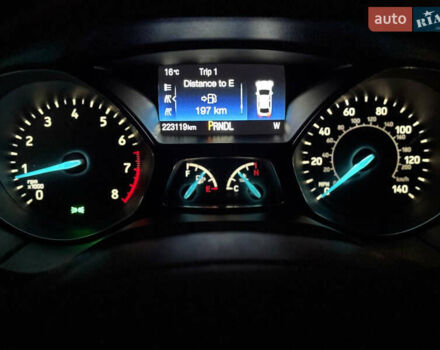 Красный Форд Фокус, объемом двигателя 2 л и пробегом 220 тыс. км за 7500 $, фото 23 на Automoto.ua