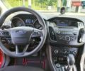 Красный Форд Фокус, объемом двигателя 2 л и пробегом 145 тыс. км за 8700 $, фото 7 на Automoto.ua