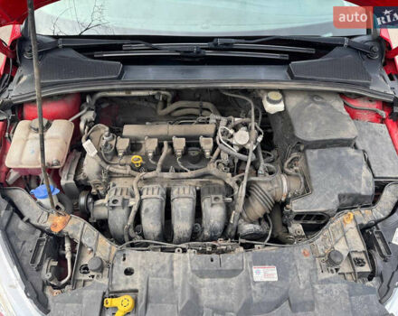 Червоний Форд Фокус, об'ємом двигуна 2 л та пробігом 220 тис. км за 7950 $, фото 23 на Automoto.ua