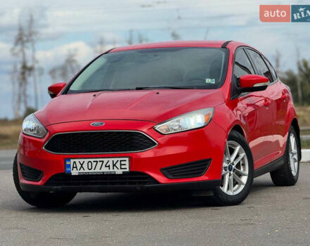 Червоний Форд Фокус, об'ємом двигуна 2 л та пробігом 220 тис. км за 7950 $, фото 1 на Automoto.ua