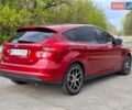 Красный Форд Фокус, объемом двигателя 2 л и пробегом 90 тыс. км за 8800 $, фото 4 на Automoto.ua